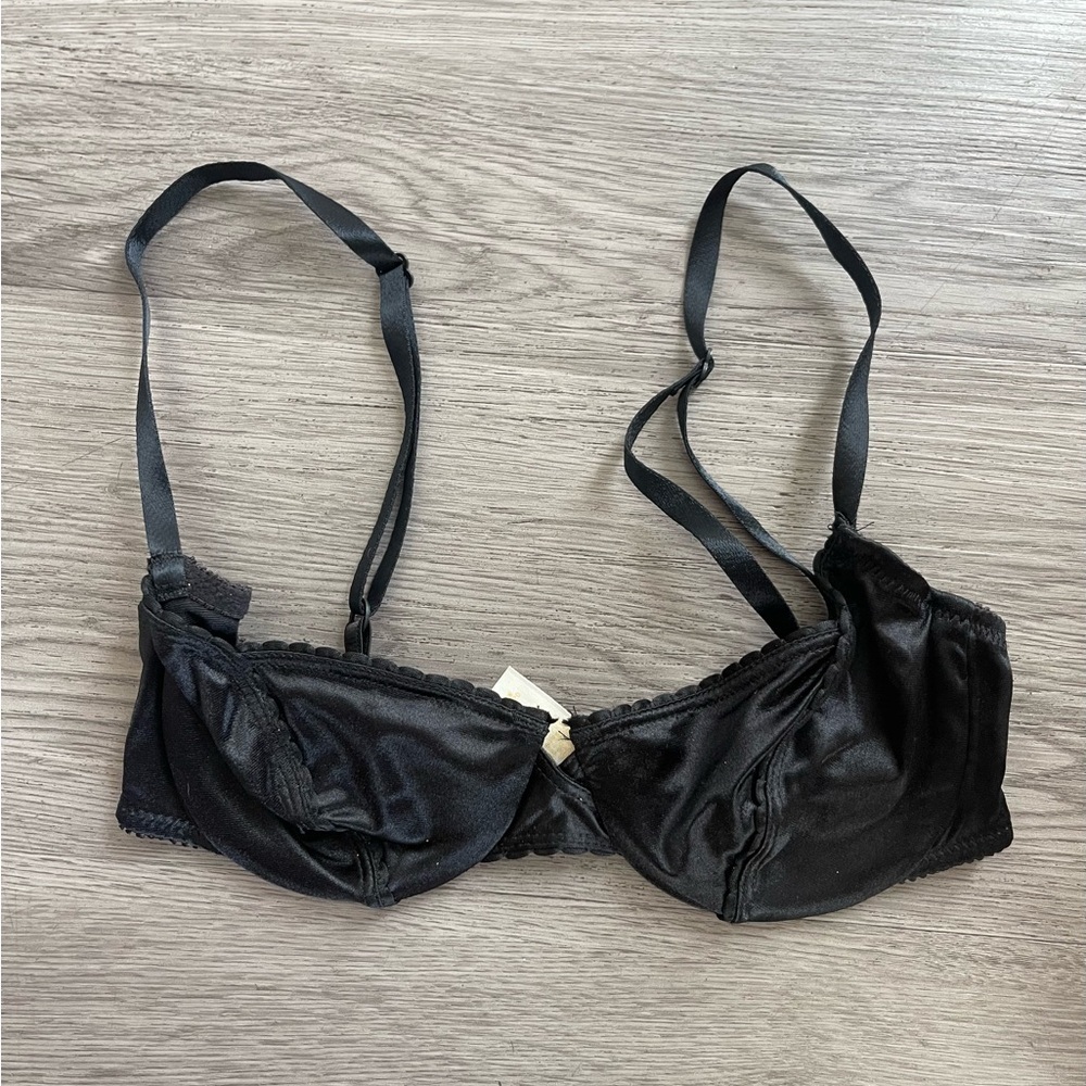 Vintage gold label Victoria’s Secret black bra